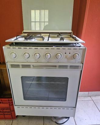 Cucina elettrica con forno