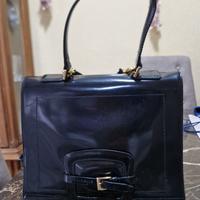 Coccinelle borsa in pelle lucida nera