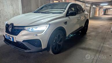 Renault Arkana R.S. Line E-Tech Hybrid 145CV- Apri