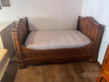 Antico letto francese in noce anni 20 + materasso