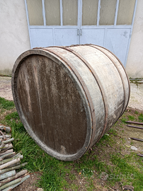 Botti vecchie per vino