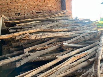 Pali in legno
