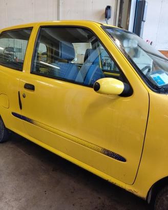 Porta anteriore dx nuda FIAT SEICENTO del 1999