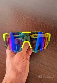 Occhiali sportivi giallo fluo con lente specchiata