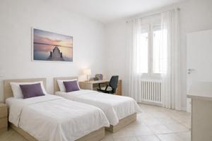 Posto letto in doppia luminosa [FE_MYR142-A_D1]