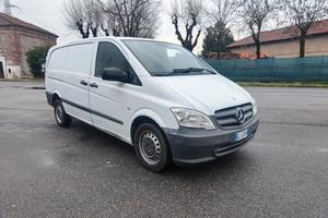 Mercedes Benz Vito