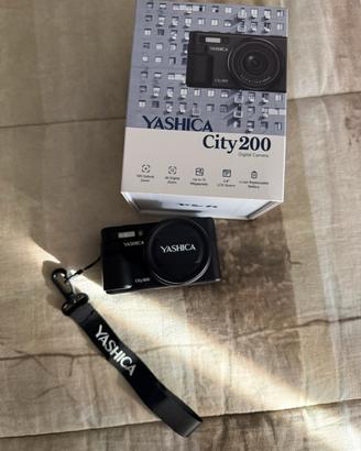 Yashica city 200
