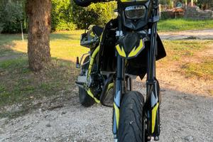 Swm 125 R Anno: 2020 SuperMotard