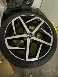 Cerchi ORIGINALI Golf 8 R 18