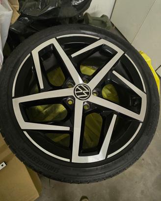 Cerchi ORIGINALI Golf 8 R 18