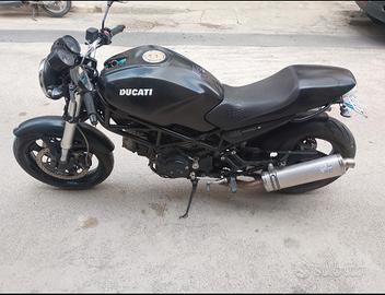 Ducati Monster 695 Versione Dark