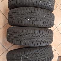 Cerchi e gomme termiche per Toyota Yaris 185/65R15