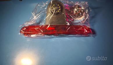 telecamera retromarcia con terzo fanalino 