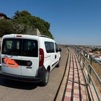 Doblò doblo combi 5 posti sedili riscaldati diesel