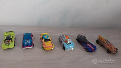 lotto hotwheels burago e varie circa 90 pezzi