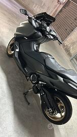 Scooter t Max 560 anno 2020