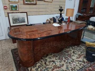 Scrivania Anni 80 in Radica con Mobile Basso