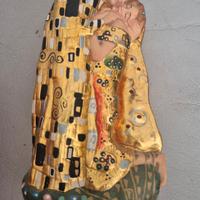 Piccola scultura "Il Bacio di klimt" Woodcarving