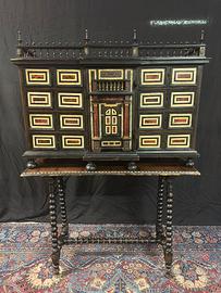 Antico Mobile Monetiere