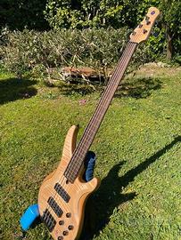 Basso Yamaha TRBX 605 FN