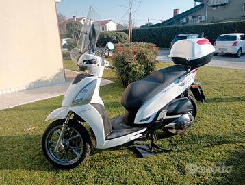 Scooter Kymco People