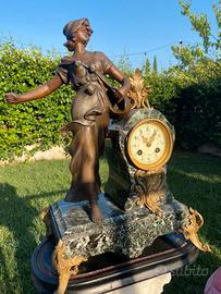 Orologio antico da tavolo in marmo verde