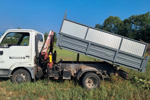nissan cabstar ribaltabile con gru 