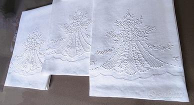 Set di 6 asciugamani in puro lino e ricami a mano