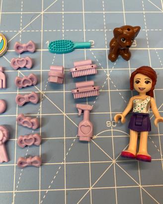 Minifigures Lego Friends + cane + accessori