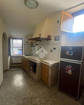 4 LOCALI A SUBIACO