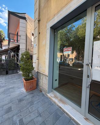 locale commerciale