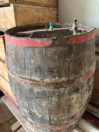 Botte in legno vintage 1980 da cantina