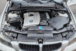 BMW 325xi 2006 – Benzina – Automatica