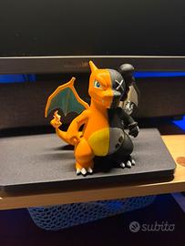 Statuetta chatizard x Kaws