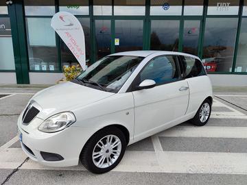 Lancia Ypsilon 1.4 Argento Ecochic GPL NEOPATENTAT