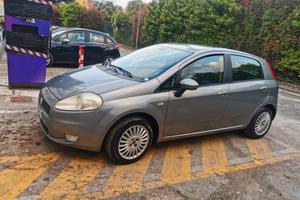Fiat grande punto 1.2 8v 5p dynamic 157.000 km