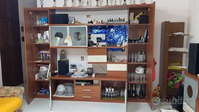 Arredamento parete attezzata