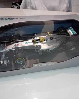 Minichamps 1/18 MERCEDES AMG F1 Nico Rosberg 2012