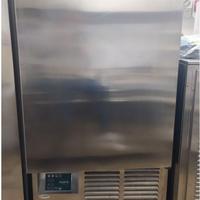 Abbattitore di temperatura da 18 teglie