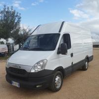 Iveco Daily 35s15 furgone medio alto