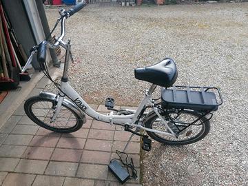 bici elettrica vivo pieghevole pedalata assistita 