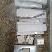 citofono con tre cornette