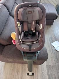 Seggiolino inglesina con isofix fissa