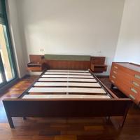 Camera matrimoniale in legno teak