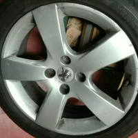 4 cerchi in lega da 17" originali con pneumatici