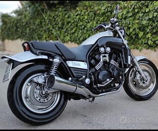 Yamaha V Max  1200