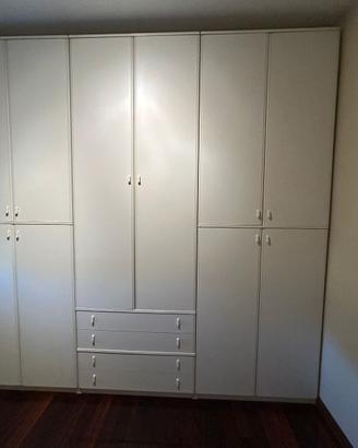 Armadio guardaroba bianco 6 ante + 4 cassetti