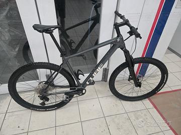 mountain bike cube taglia XL
