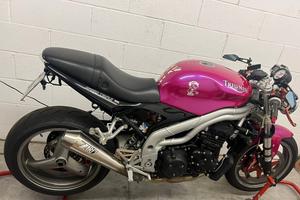 Triumph Speed Triple 955i - custom coda corta