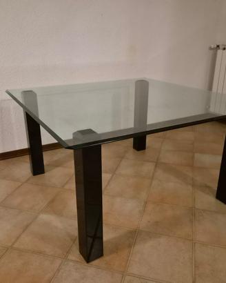 Tavolo quadrato in cristallo